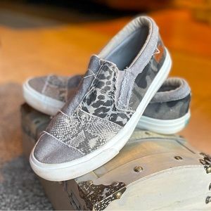 Blowfish Sneakers EUC